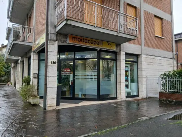 Negozio via Della Pace 486, Vignola