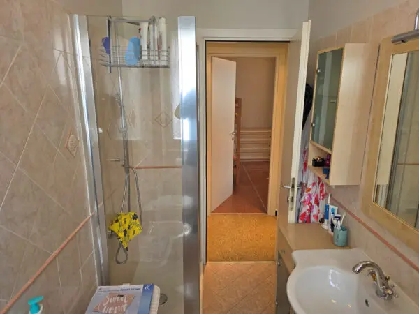 Bilocale via Laggiaro 45, Rapallo