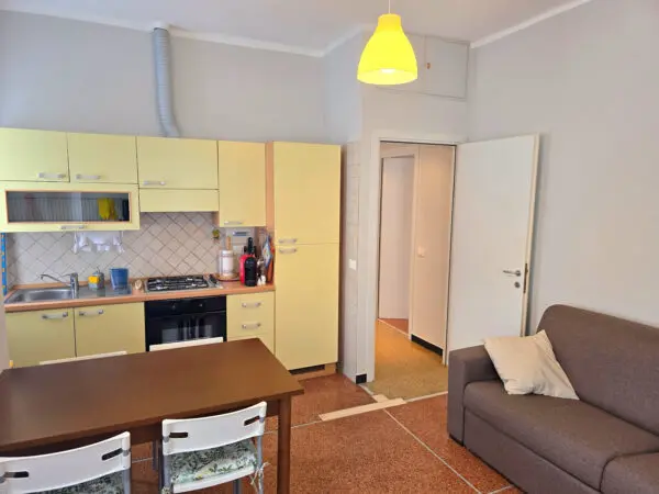 Bilocale via Laggiaro 45, Rapallo