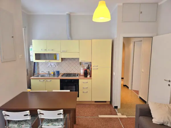 Bilocale via Laggiaro 45, Rapallo