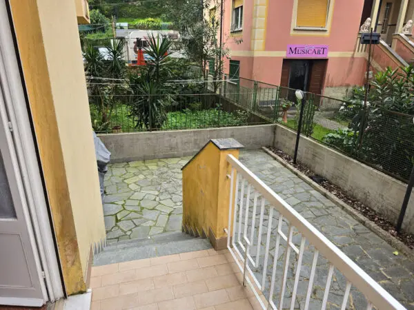 Bilocale via Laggiaro 45, Rapallo
