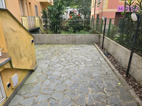 Bilocale via Laggiaro 45, Rapallo