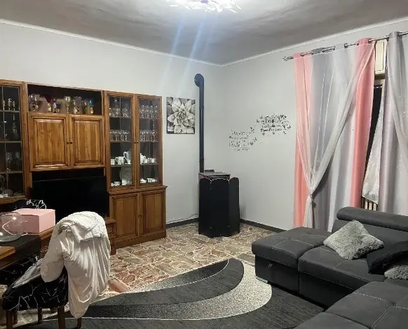 Villa via De Gasperi 8, Sale