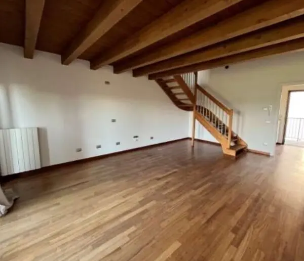 Villa Trifamiliare strada Provinciale 108, Momperone