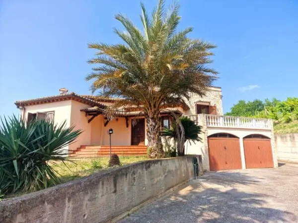 Villa via Vocabolo Colle 20, Alviano