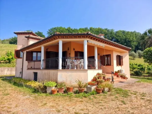 Villa via Vocabolo Colle 20, Alviano