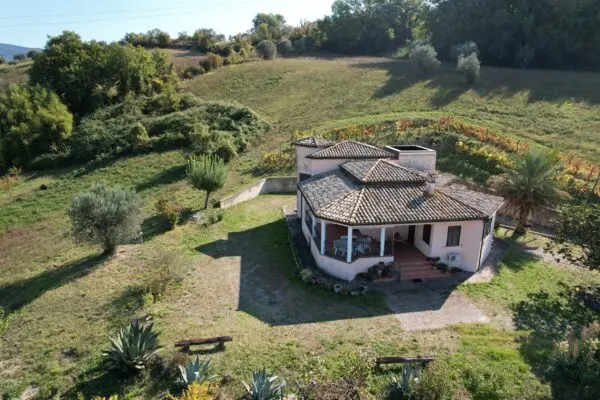 Villa via Vocabolo Colle 20, Alviano
