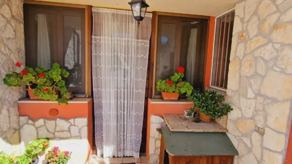 Villa A Schiera via Poggio Fiorito 8, Guardea