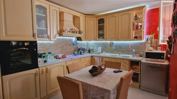 Villa A Schiera via Poggio Fiorito 8, Guardea