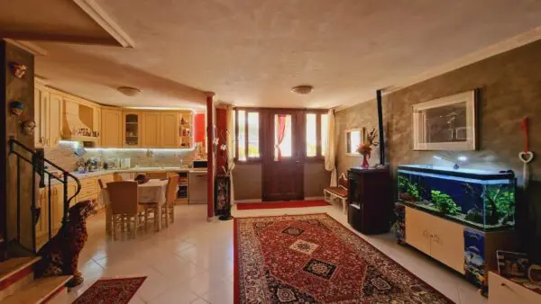 Villa A Schiera via Poggio Fiorito 8, Guardea