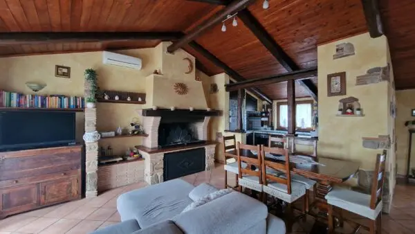 Porzione Di Casa via Poggio Fiorito, Guardea