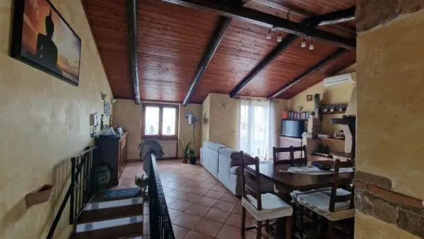 Porzione Di Casa via Poggio Fiorito, Guardea