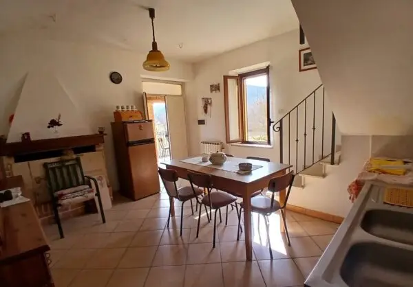 Porzione Di Casa via Vocabolo Molino 137, Montecastrilli