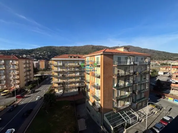 Trilocale via Doria 72, Andora