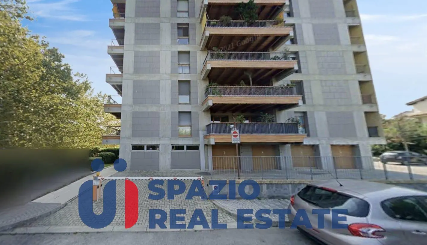 Immagine per Box in vendita a Pescara via Caduti Di Nassiriya 11