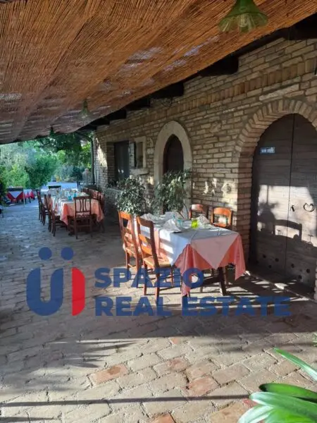 Attività Commerciale via Contrada Cerreto 328, Miglianico