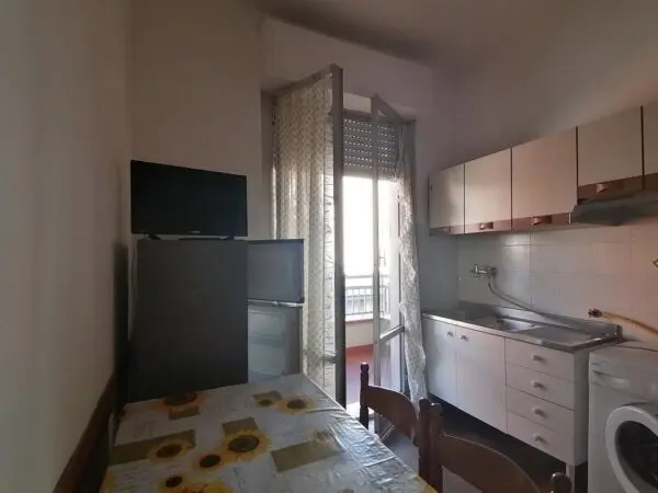 Bilocale viale Litoraneo 10, Sarzana