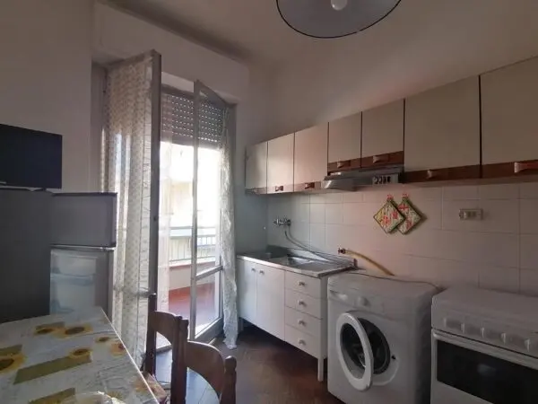 Bilocale viale Litoraneo 10, Sarzana
