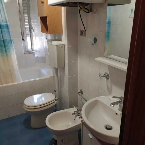 Bilocale viale Litoraneo 10, Sarzana
