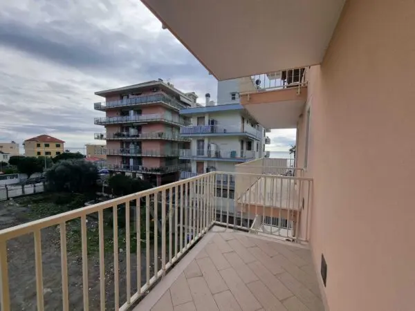 Bilocale via Passeggiata Trento Trieste 39, Ventimiglia