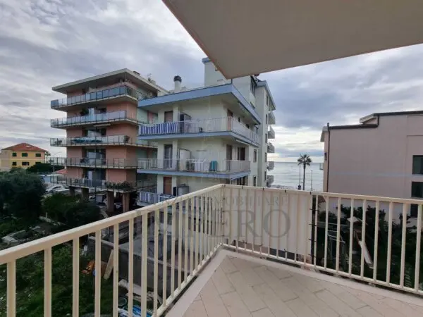 Bilocale via Passeggiata Trento Trieste 39, Ventimiglia