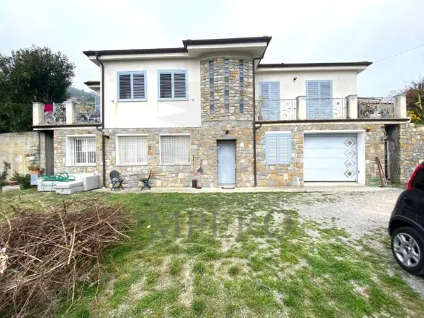 Villa strada Ospedaletti 52, Ospedaletti