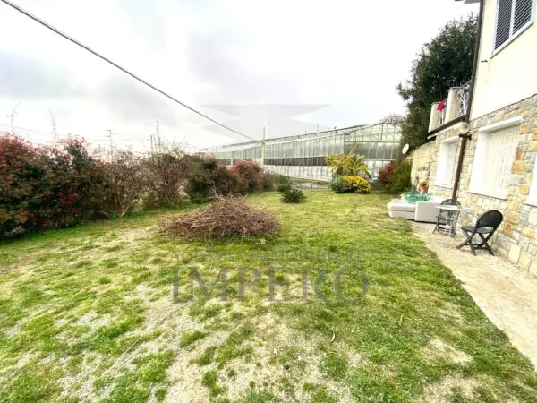 Villa strada Ospedaletti 52, Ospedaletti