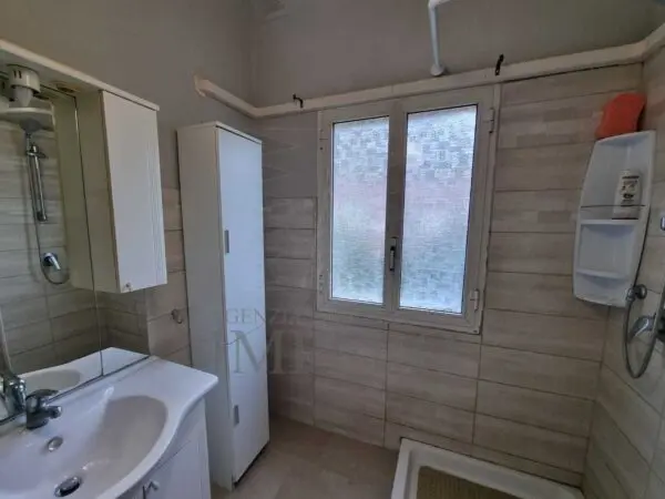 Trilocale via De Amicis 16, Ventimiglia