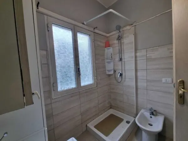 Trilocale via De Amicis 16, Ventimiglia