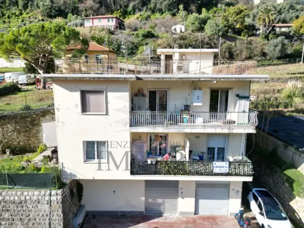 Trilocale via Della Resistenza 17, Ventimiglia