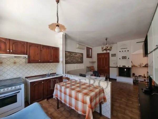 Villa via Nazionale 20, Airole
