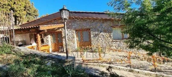 Villa Trifamiliare strada Provinciale, Dolceacqua