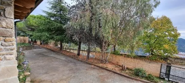 Villa Trifamiliare strada Provinciale, Dolceacqua
