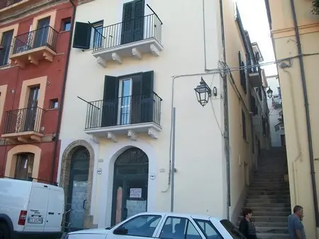 Capannone via Valera, Lanciano