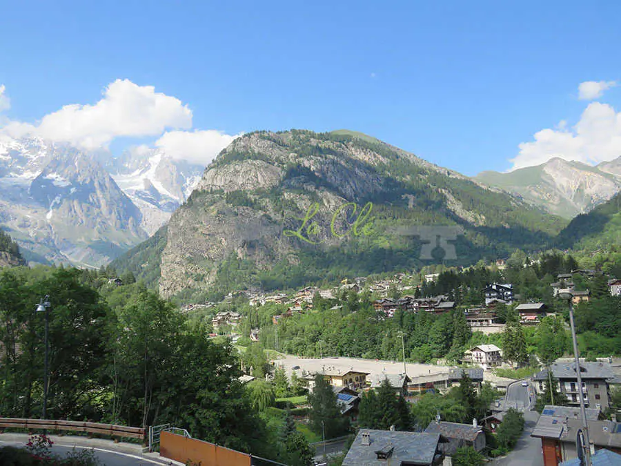 Immagine per Quadrilocale in affitto a Courmayeur