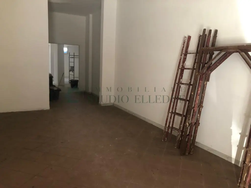 Immagine per Capannone in vendita a Bari via Manzoni 161 a 
