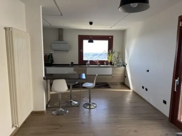 Porzione Di Casa via Poggio, Castellaro