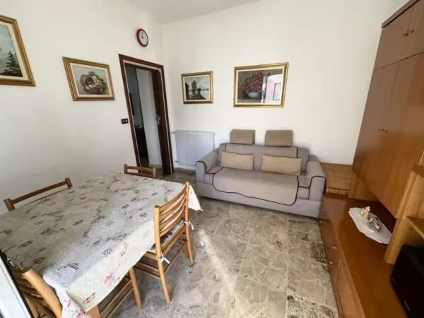 Bilocale via Papa Giovanni Xxiii, Taggia