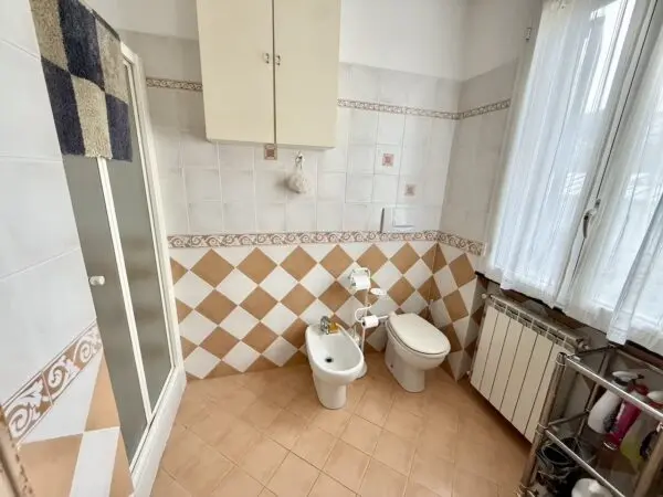 Villa A Schiera via San Francesco, Taggia