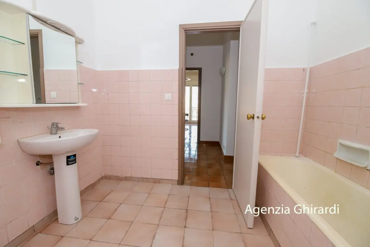 Immagine per Trilocale in affitto a Genova 34