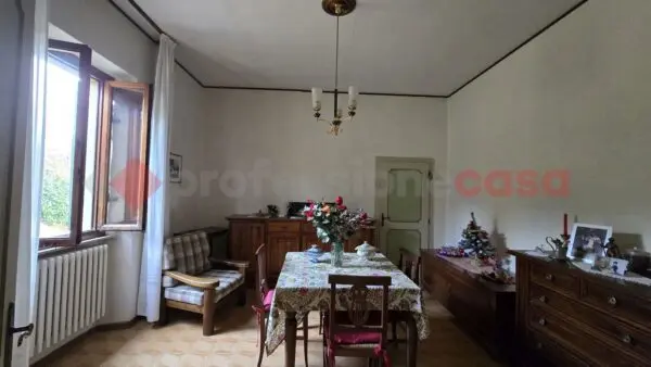 Appartamento via Puglia, Arezzo