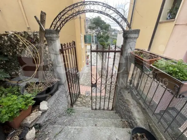 Terratetto via Rambaldi 25, Sanremo