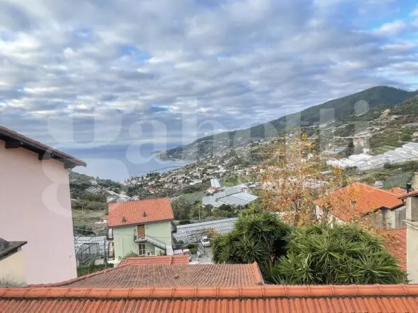 Terratetto via Rambaldi 25, Sanremo