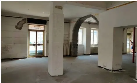 Negozio piazza Vistallo Zignoni 33, San Giovanni Bianco