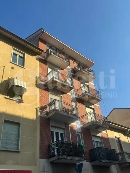 Appartamento via Rimini 1, Torino