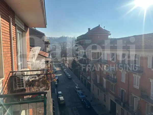 Appartamento via Rimini 1, Torino