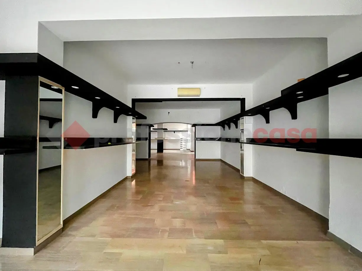 Immagine per Negozio in affitto a Verona viale Spolverini 53