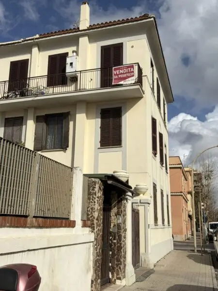 Appartamento via Duca Degli Abruzzi 177, Ladispoli