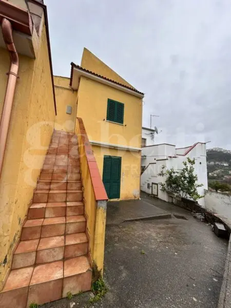 Appartamento via Flavio Cassiodoro 00, Belvedere Marittimo