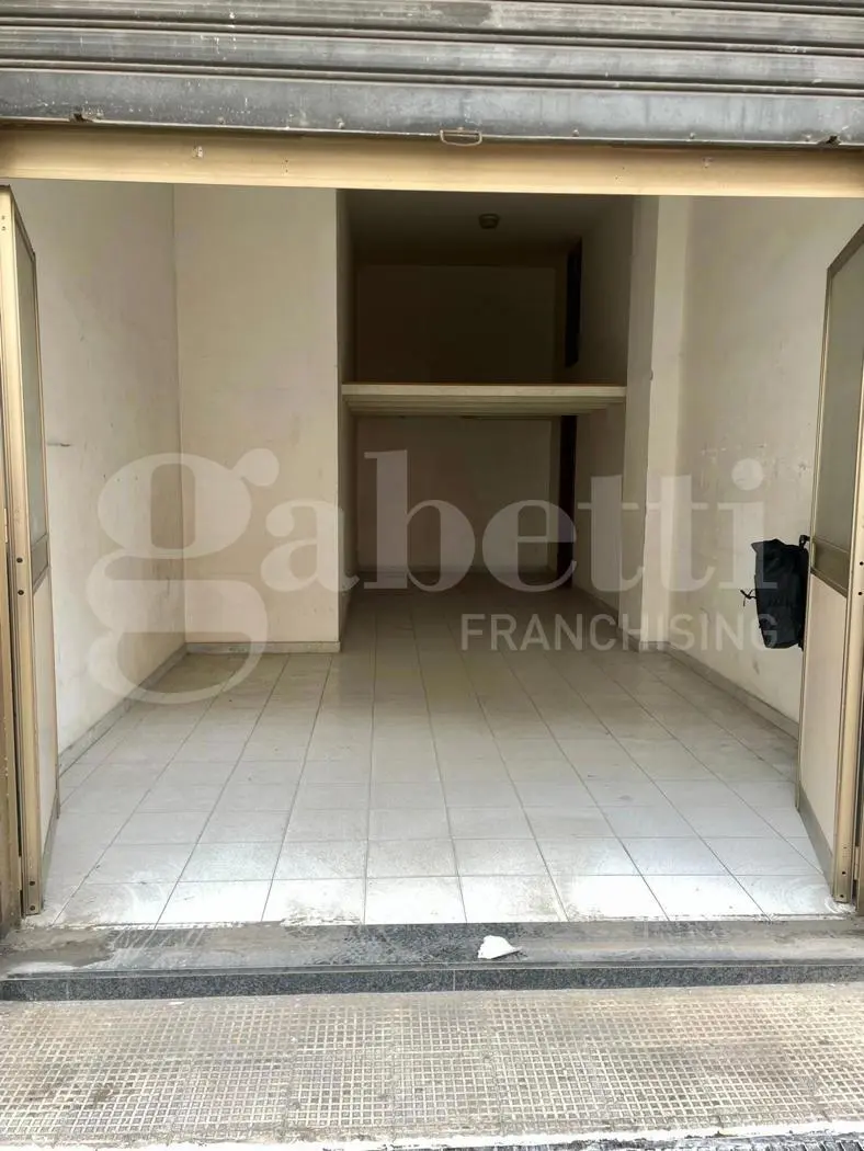 Immagine per Negozio in vendita a Barletta via Timavo